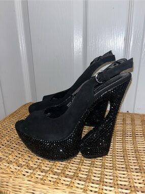 PLEASER Day & Night Swan Avant-garde rhinestone heels (read! Damaged)